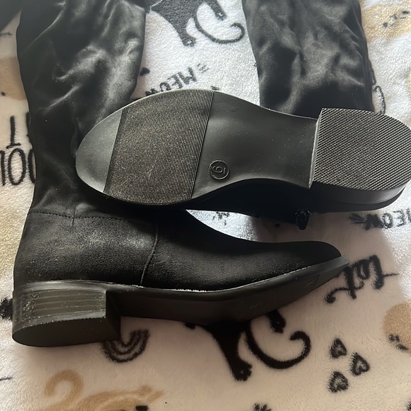 BRAND NEW boots size 6 - Picture 2 of 3